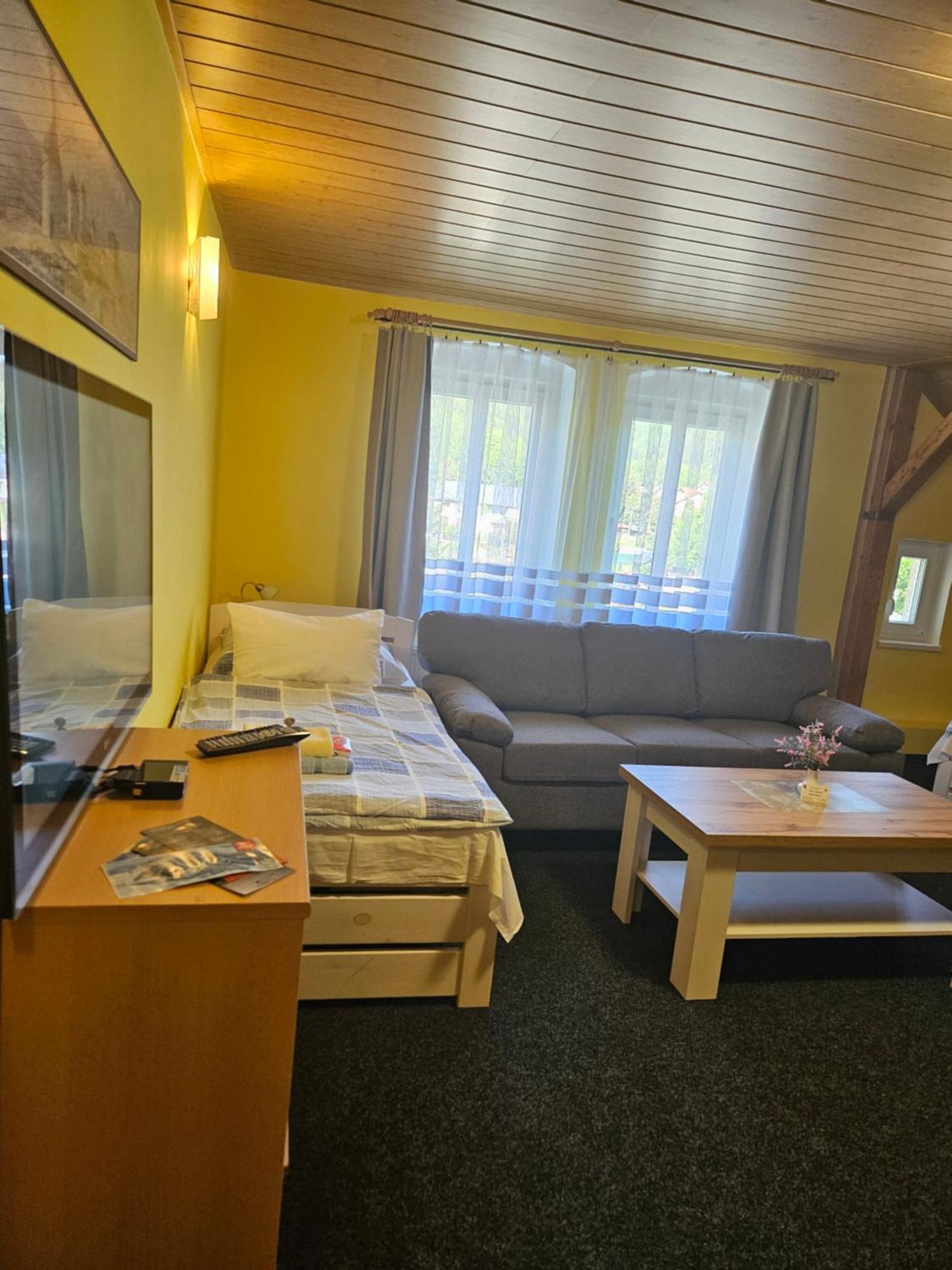 Guest House Pod Lesem Merklín Exterior foto